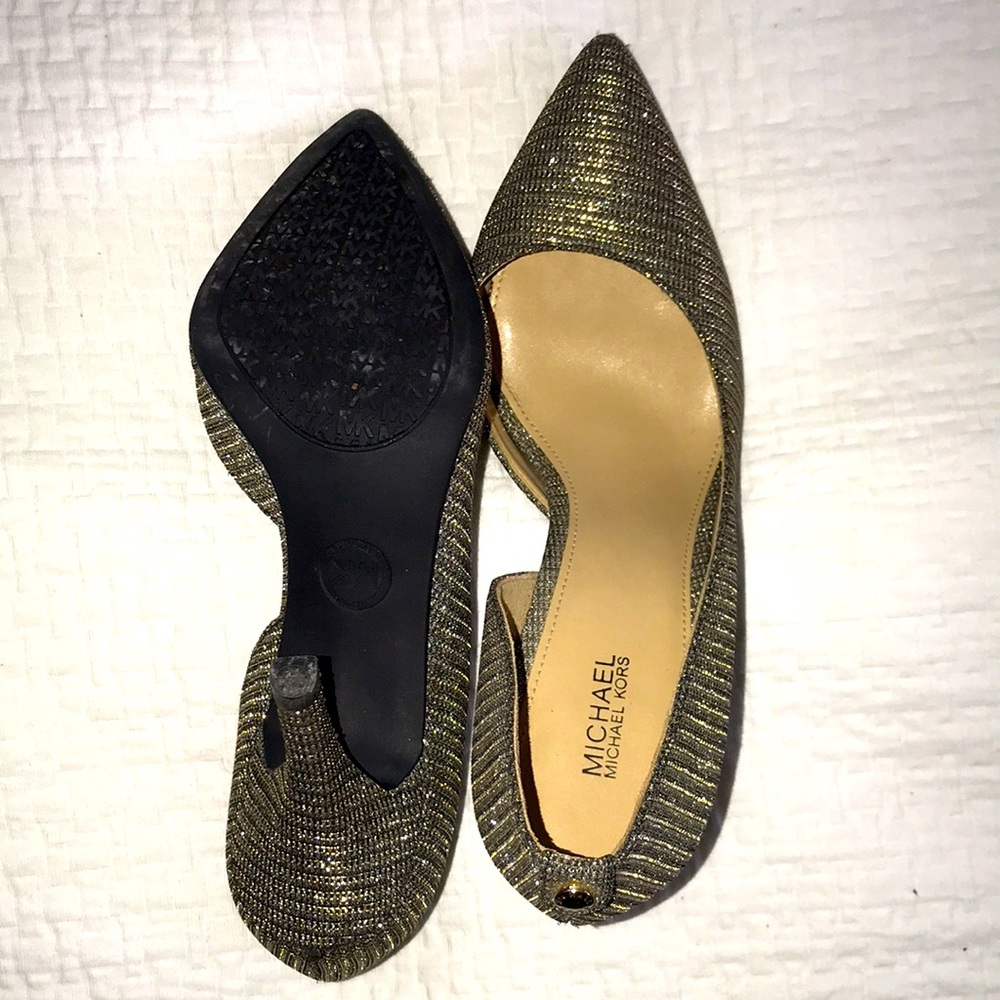 Michael Kors metallic pumps. Size 8 - Picture 5 of 6